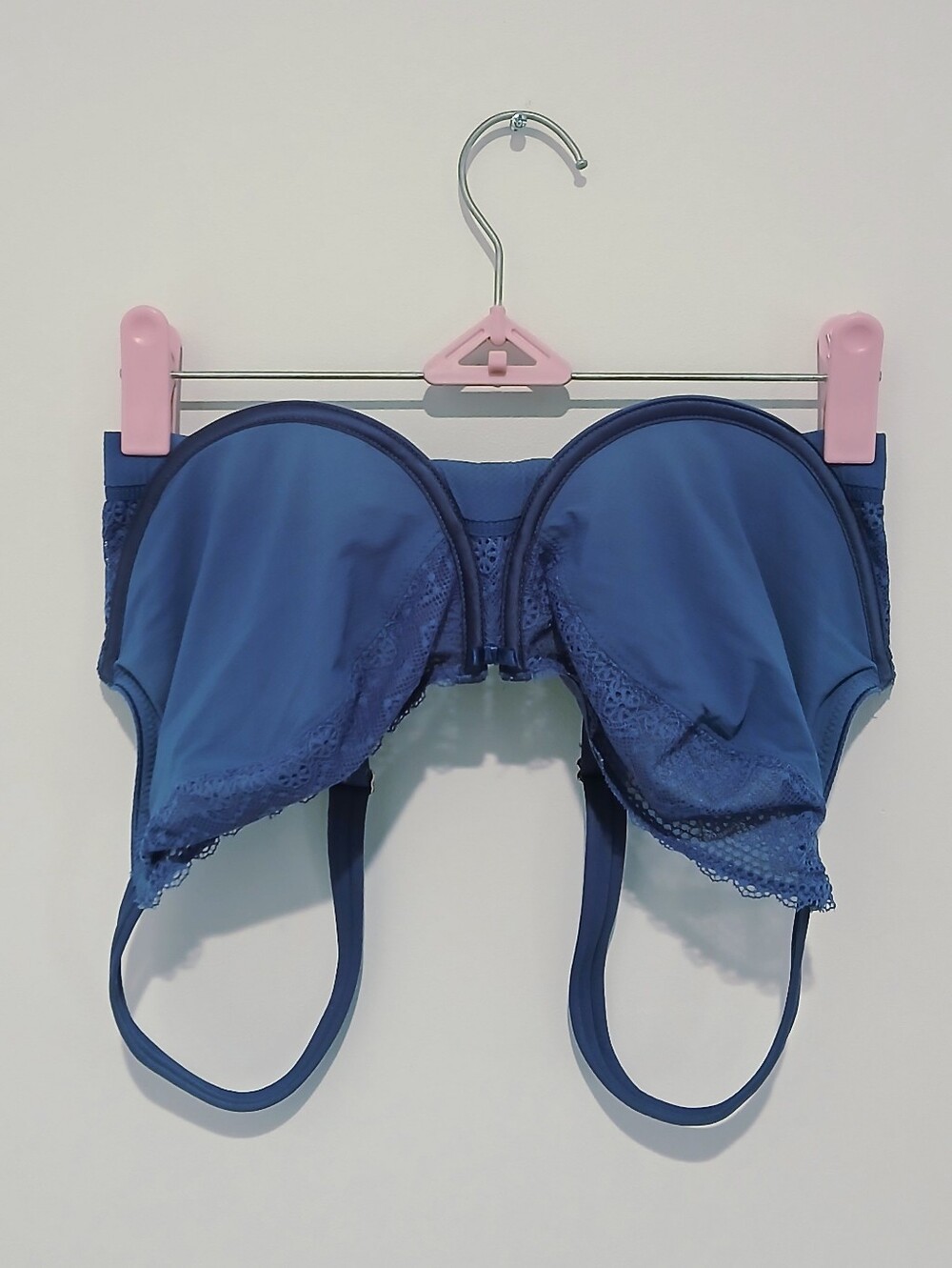 32G (32DDDD) Chantelle Unlined Underwire Bra w Adjustable Straps